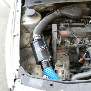 Športový vzduchový filter JR do originálneho airboxu I motor: 1,8L 8V I rozmer: CarbonBox x mm I rok výroby: 92-> I výkon: 75/90 koní I kat.číslo: CARBVW1